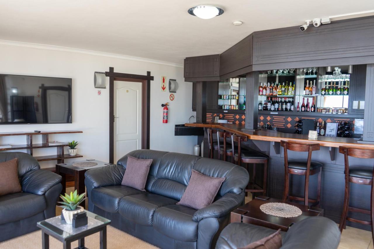 Bar-T-Nique Guest House Mosselbaai Buitenkant foto