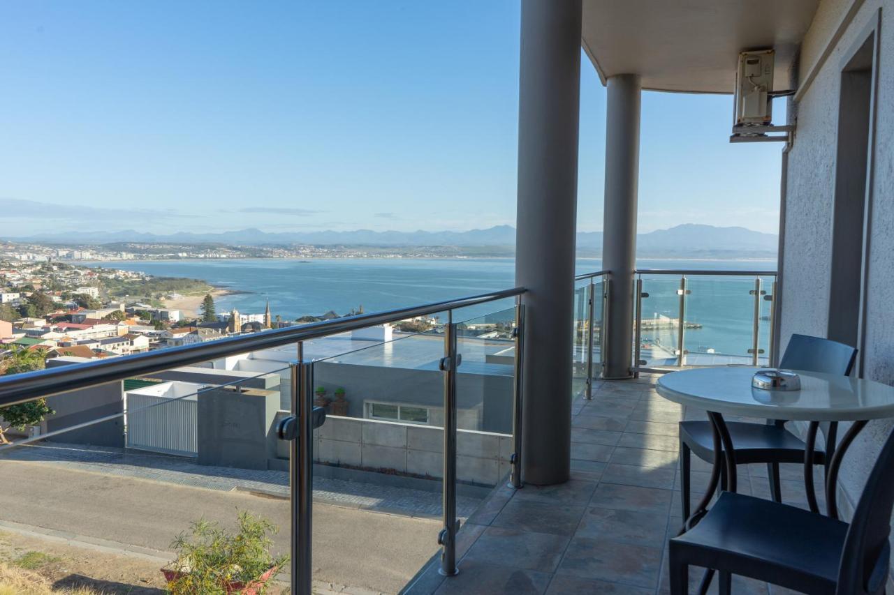 Bar-T-Nique Guest House Mosselbaai Buitenkant foto