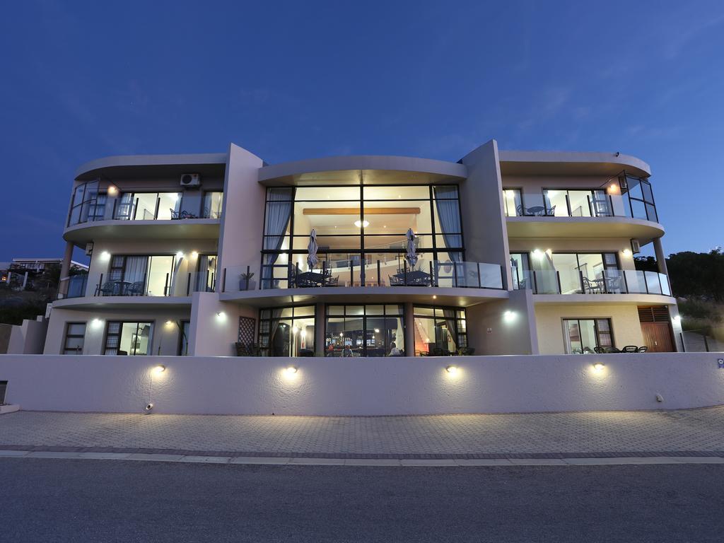 Bar-T-Nique Guest House Mosselbaai Buitenkant foto