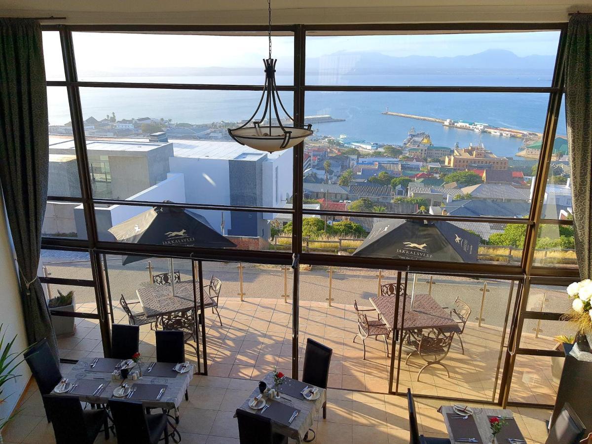 Bar-T-Nique Guest House Mosselbaai Buitenkant foto